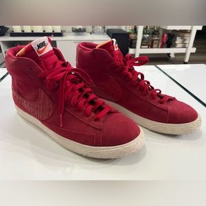 Nike blazer sb red and croc size 13